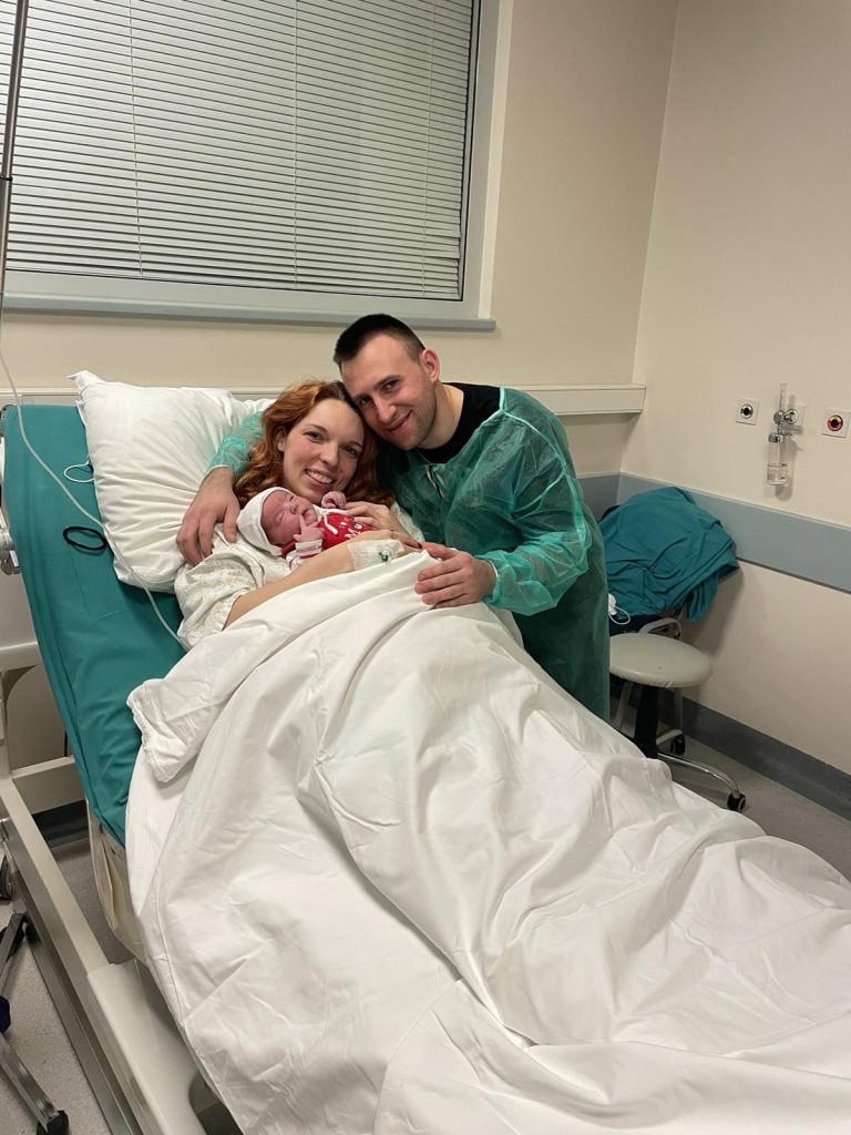 Prva riječka beba je Nora Klarić iz Drivenika